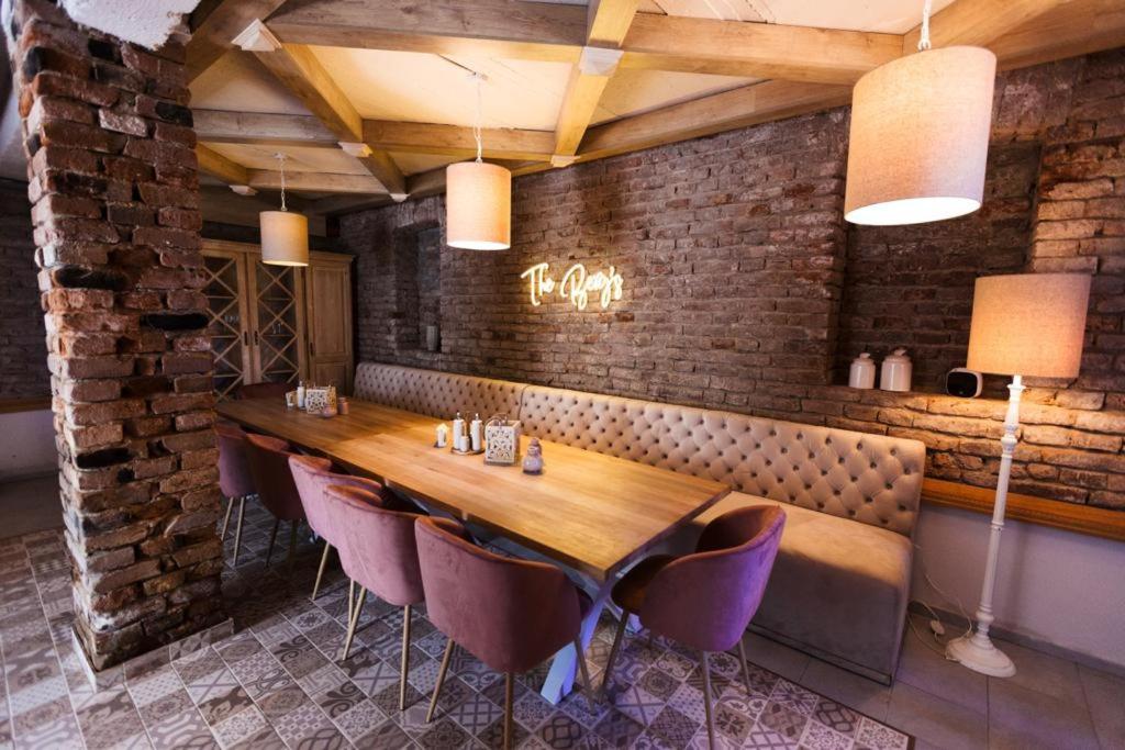 The Berg'S 10 Hotel Ocna Mures Buitenkant foto